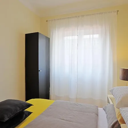 Admiral 77 By Interhome Apartamento