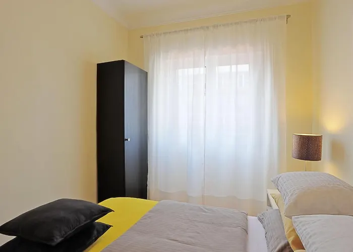 Admiral 77 By Interhome Apartamento