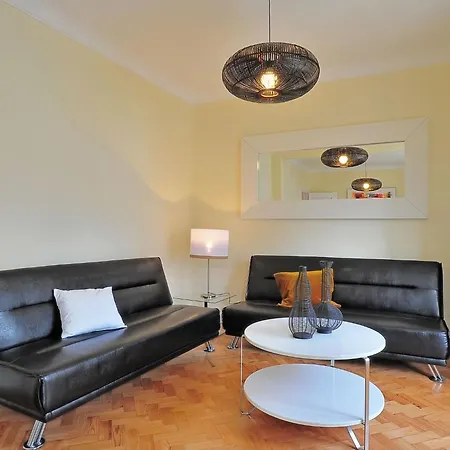 Admiral 77 By Interhome